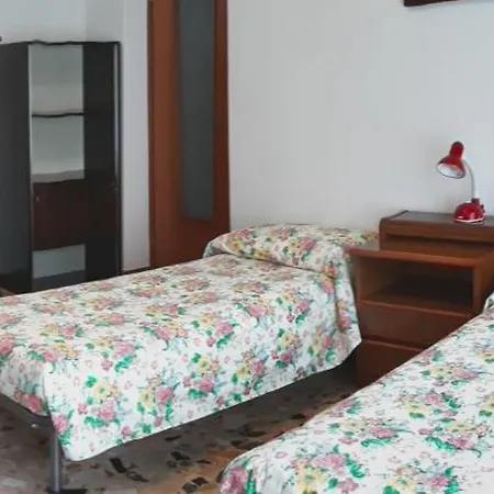 Apartment Via Merizzi 60 - *